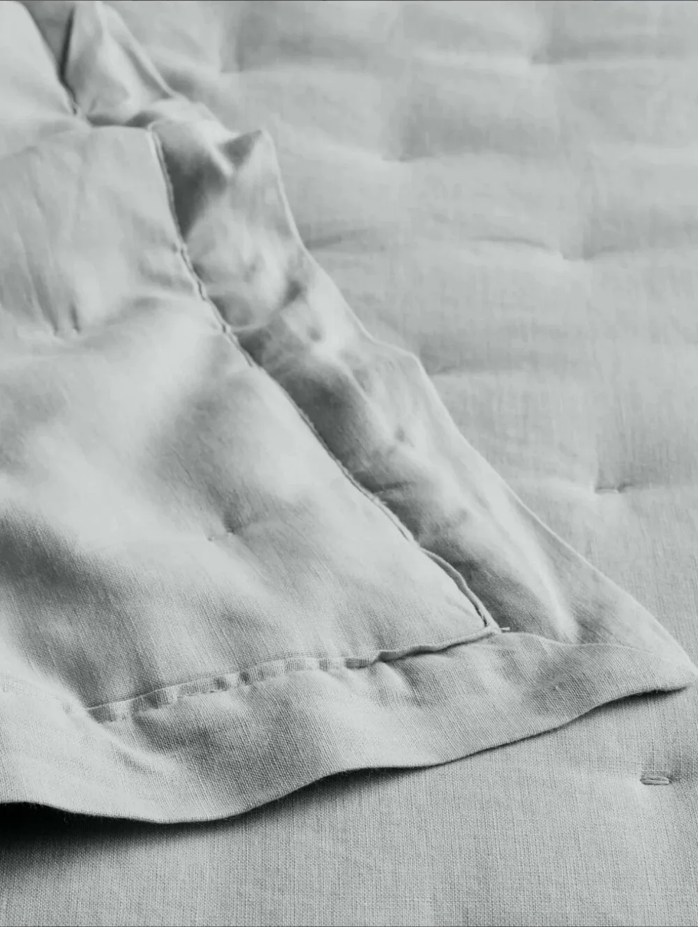 Quince Linen Light Mist Dream Quilt! King/ Cal King! (974)